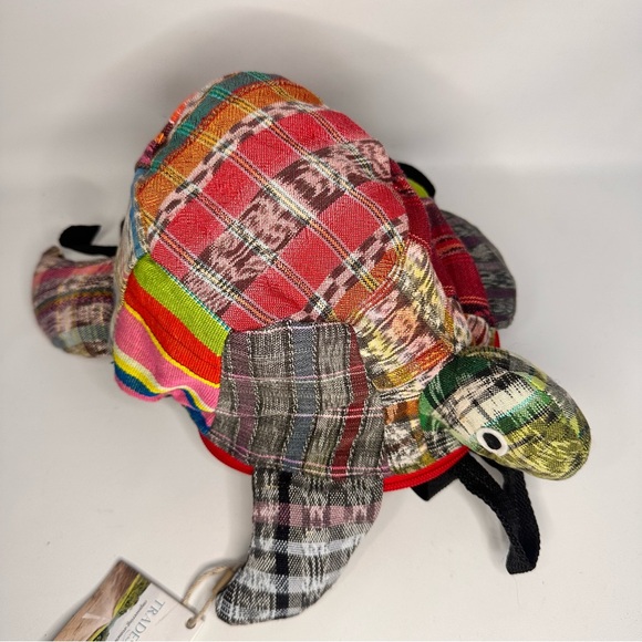 Turtle Backpack - Handmade in Guatemala - Picture 3 of 7